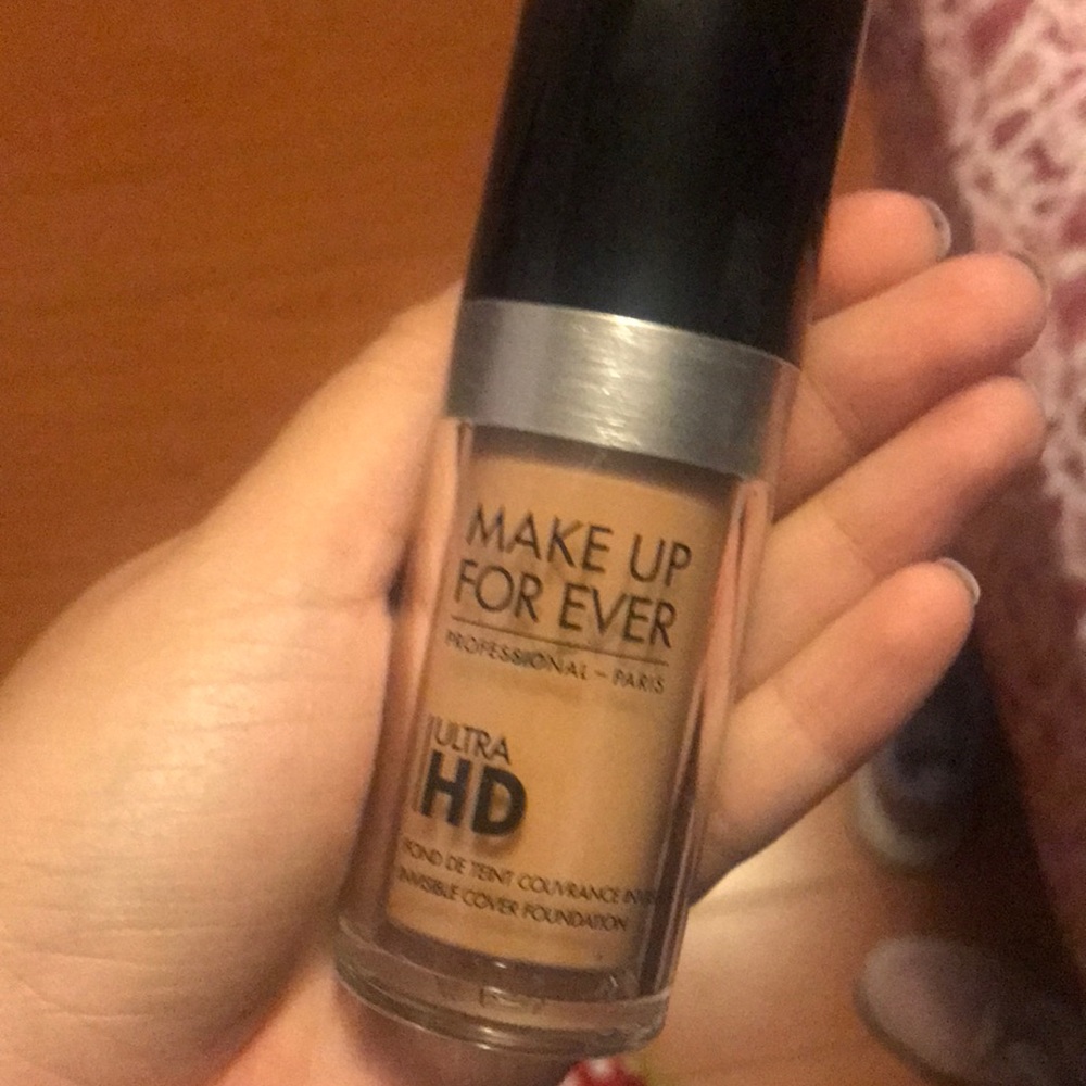 Makeup forever foundation